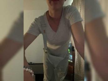 MaksNaks webcam model stream image