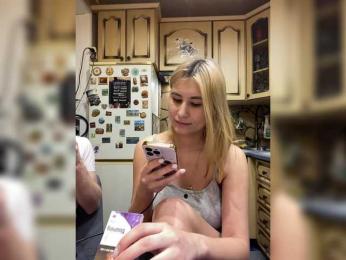 _Magic_ webcam bongacams model stream image