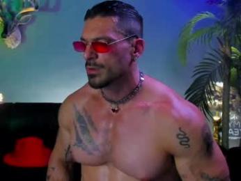 dennis_cox_ webcam model stream image