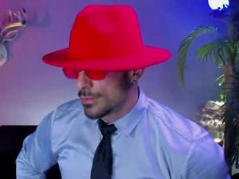 dennis_cox_ webcam model stream image