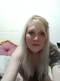 WorryingFaille webcam model stream image