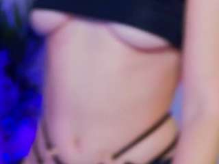 aveenaquinn webcam model stream image