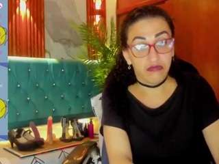 asherat webcam model stream image