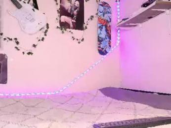lucymorningstar399 webcam model stream image