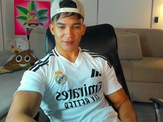 Jeyko Black webcam model stream image
