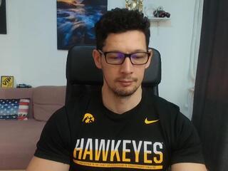 Brutus K webcam flirt4free model stream image