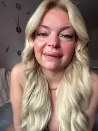 _Lilly_angel webcam model stream image