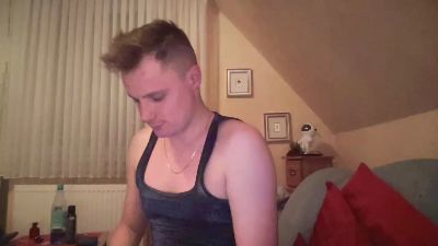 Kinkyroboy webcam model stream image