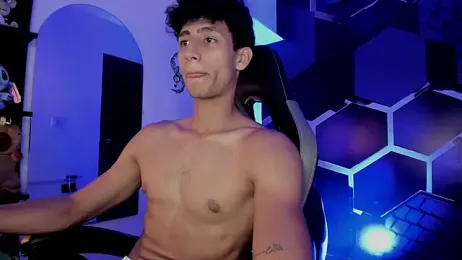 MaxiimoRomano_ webcam stripchat model stream image