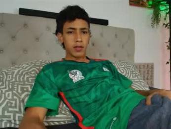 ostin_18hot webcam model stream image