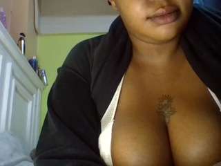 sauccyspoilage webcam model stream image