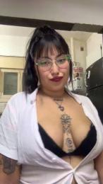 Lareyni26 webcam model stream image