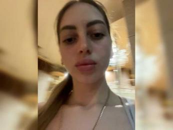 Sweet22girl21242 webcam bongacams model stream image