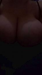 Cartrix webcam model stream image