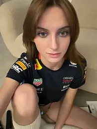 -AngelAri- webcam stripchat model stream image