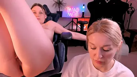 hotblonds webcam model stream image