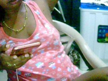 Anshia webcam bongacams model stream image