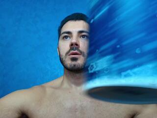 Cutler Q webcam model stream image
