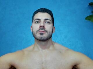 Cutler Q webcam model stream image