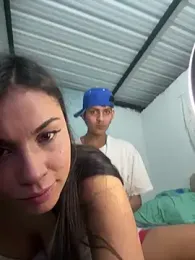 ValenSuarez25 webcam model stream image