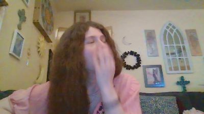 QueenCrimson webcam model stream image