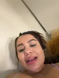 valeria2019hot webcam model stream image