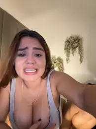 valeria2019hot webcam model stream image