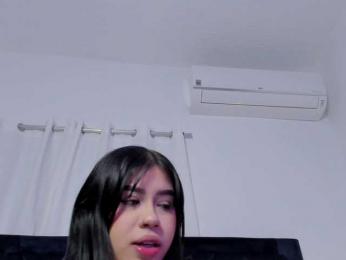 Lily-Woodz webcam model stream image