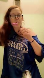 Loveaurora webcam model stream image