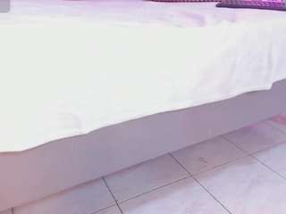 miashichell webcam model stream image