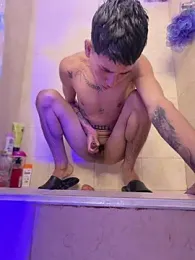 lukasstrong_ webcam model stream image