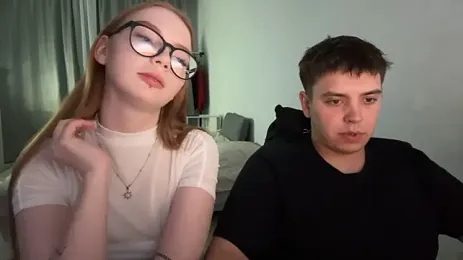 DexRed webcam model stream image
