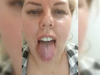 Hidden_Charm webcam model stream image