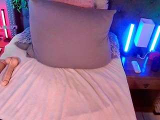 clara-mylers webcam camsoda model stream image