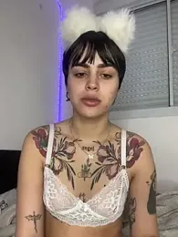 ariane_kimiko webcam model stream image