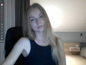 BlondaTina webcam model stream image