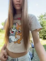 elikako webcam stripchat model stream image