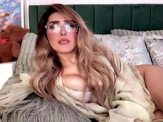 Skye Rhodes webcam model stream image