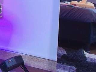 valentino-moon webcam model stream image