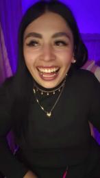 CherryVelvet_ webcam model stream image