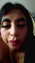 CherryVelvet_ webcam model stream image