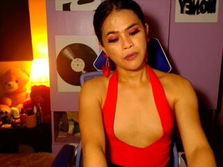 Mistress Fenz webcam model stream image