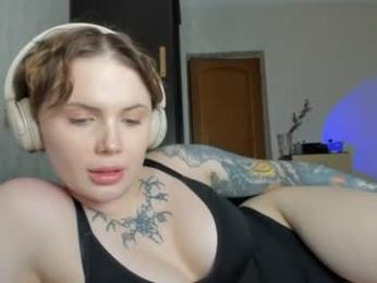 emydeliro webcam model stream image