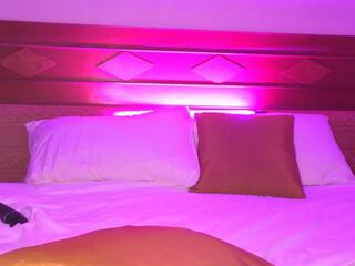 Kate Von webcam model stream image