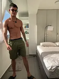 Paradise_boy__ webcam stripchat model stream image