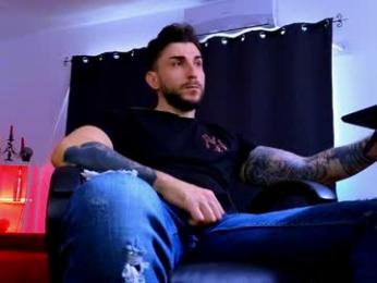 mightyaaron webcam model stream image