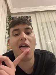 imjustaboyy1 webcam model stream image