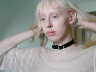 sora999999999 webcam model stream image