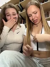 Liza_risky webcam model stream image