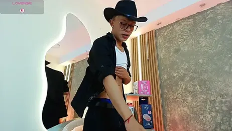 NicoKnight webcam model stream image